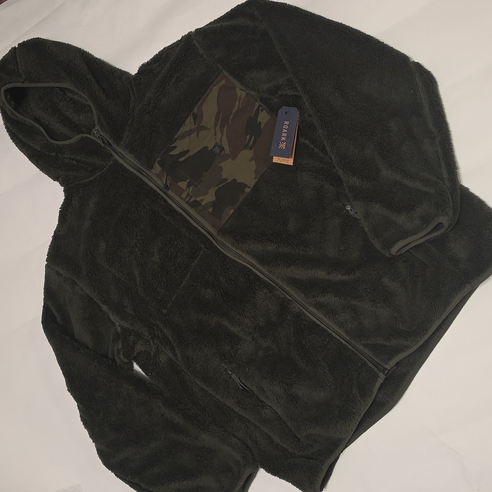 NWT Men's Roark "Rambler Fleece" in "Dark Military" Colorway. Various Sizes